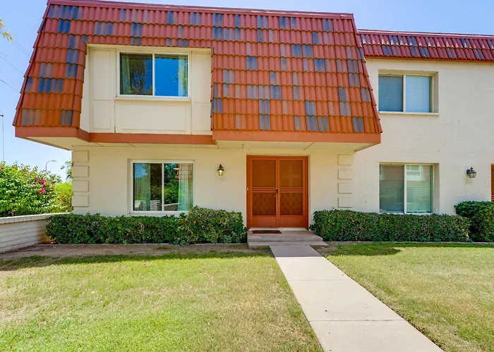 1.5 Mi To Old Town Scottsdale: Unit W/ Fenced Yard