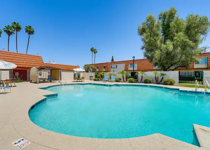 1.5 Mi To Old Town Scottsdale: Unit W/ Fenced Yard